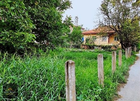 Serdivan Bahçelievler Mahallesinde Satılık Arsa