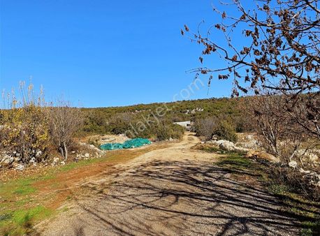 Erdemli Hüsametli Mahallesinde Satılık 2270 M2 İmarlı Tarla