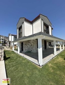 Mordoğan Emlaktan Merkezde 3+1 Müstakil Sıfır Satılık Yazlık