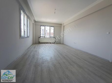 Kemalöz Mahalle Sinde Bölgenin En Geniş 3+1 Köşe Başı Dairesi