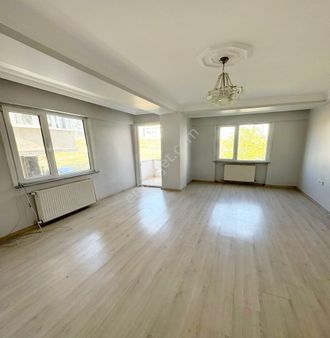 Sedef Gyo'dan Çınar Mah.de Güzel Konumda Acil Satılık Arakat Daire