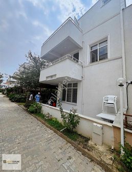 Enez Altın Kum'da Denize Sıfır Sitede Satılık Muhteşem Yazlık