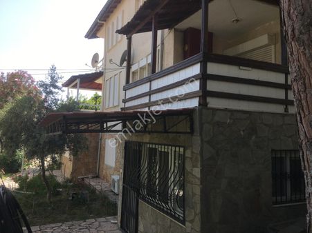 Kuşadası Kadınlardenizi'nde Daire Fiyatına 5+2 Fırsat Villa