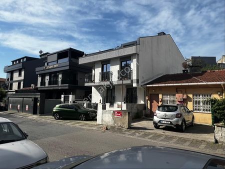 Naz Emlaktan Murat Reis Mahallesinde Satılık Konut İmarlı Arsa