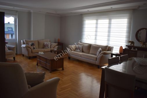 Büyükçekmece Fatih Mah Deniz Manzaralı Lüx Merkezi 3+2 Satılık Dubleks