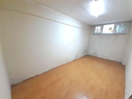 Seba'dan Sultanmurt Mh 2+1 90m2 Acil Satılık Bahçe Katı Daire