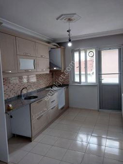 Tekirdağ Süleymanpaşa Gayrimenkulden Kiralık Daire Çiftlik Önü Mah 2+1 Dördüncü Kat 110m2