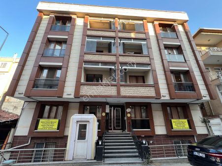 Metrobüse 5dk Eşyalı Paylaşımlı Yurt Konseptinde Apart Odalar