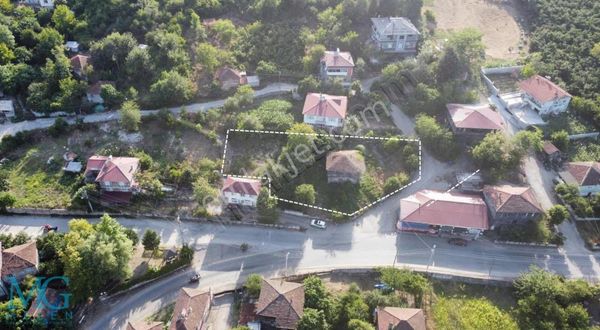 Anayol Kenarı Hisseli Arsa