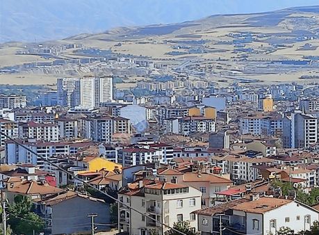 Esentepe Mahallesi'nde Satılık Şehir Manzaralı Arsa