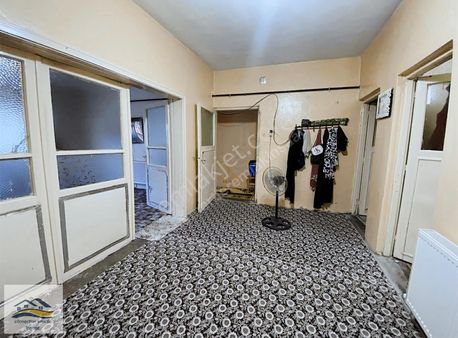 Gümüştekın De 2 Katlı,100m 3 Er Odalı, Doğalgazlı