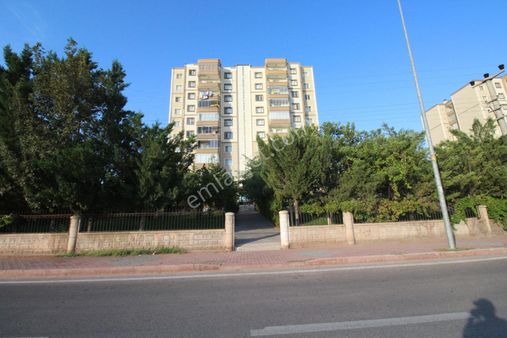 Aksaray Cumhuriyet Mahallesi Akbel Konutlarında Arakat 3+1 Temiz Kiralık Daire