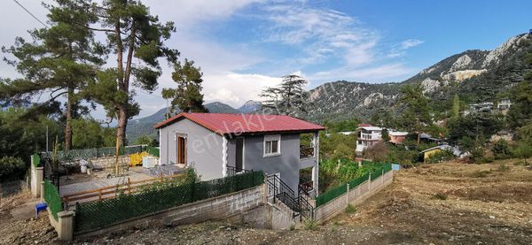 Üçoluk Ekizce Yaylasında 3+1 Eşyalı Müstakil Elektrik Ve Suyu Mevcut Eksiksiz Köy Evi Açıklamayı Oku