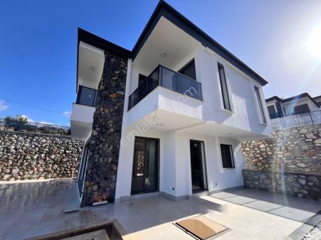 Sarılar İnşaattan Satılık Akbükte Full Deniz Manzaralı Villa