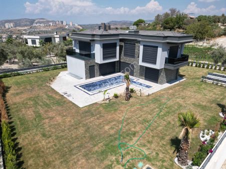 Manzara-özel Otopark/havuz-1200 M2 Bahçe-full Donanımlı Akıllı Sistem-6+2 Malikane