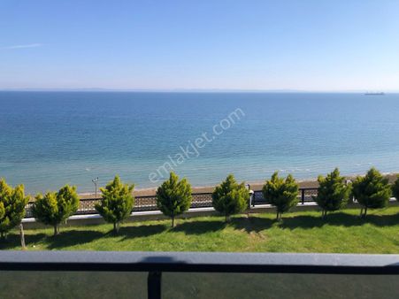 Şarköy De Işık Emlaktan İstiklal Mah De 3+1 130 M2 Mustakil Villa