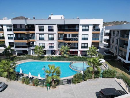 Kuşadası Yeni Havuzlu Site İçinde Ful Eşyalı Daire