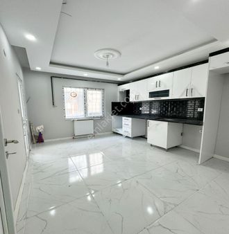 Beylikdüzü Sedef Gyo'dan Yenikent Mah. De Sıfır Kelepir 3+1 Satılık Daire