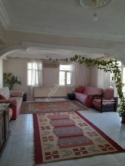 Değer Emlak'tan Çok Uygun Fiyata 3+1 Daire Satılıktır.