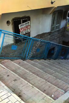 Direkli Caddesinde Satılık Giriş Kat