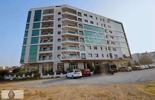 Ataşehir Bekişoğlu Rezidansta Kiralık Depolu 300 M2 Mağaza