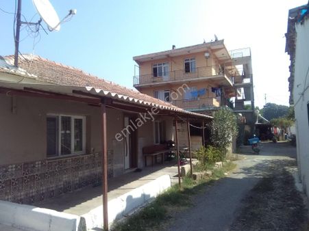 İzmir Torbalı Gold Emlaktan Satılık 6 Daire Ve Dam