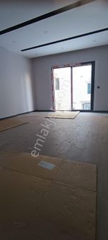 Kuşadası Davullarda Uygun Fiyata 1+1 Yüksek Zemin Geniş Ve Merkezi Konumda Sıfır Daire