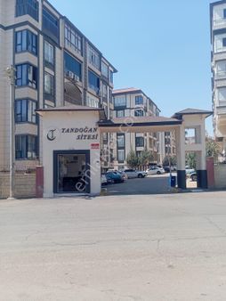 Haliliye Veysel Karani Mah De İçi Fuul Eşyalarıyla Birikte Satılık 2+1tandogan Sitesinde Daire