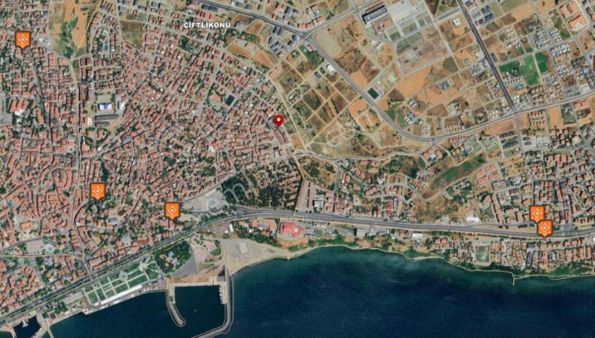 Delux'den Çiftlikönü Mah. 4 Kat Konut İmarlı Satılık Arsa