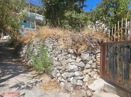 Söke Emlak Ofisinden Yenidoğan Mah. Satılık Müstakil Bahçeli Ev