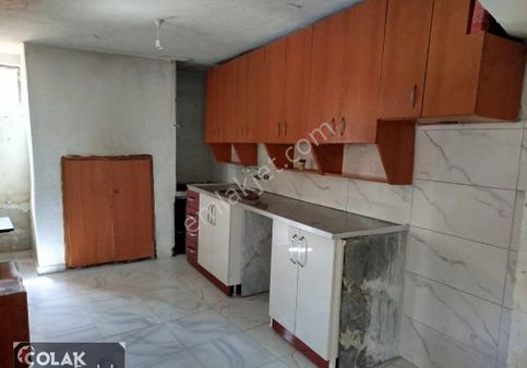 Büyük Gökçeli Köyünde İki Katlı Müstakil Ev Ve Arsası