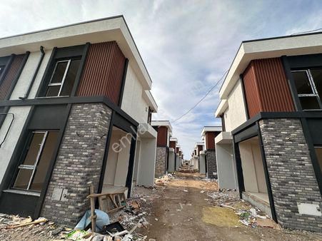 Serdivan'da 4+1 Müstakil Villalar