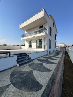 Silivri Çanta Balabanda 4+1 Kapalı Otoparklı Satılık Sıfırvilla