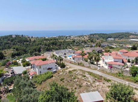 Alanya İncekum Mah. Ful Deniz Manzaralı Satılık 500 M2 Arsa