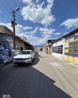 Sanayide Satılık 132,6 M² Çift Dükkan