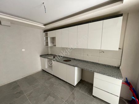 Yunus Emre Mah. Sıfır Binada Giriş Altı Kot 1 3+1 Daire