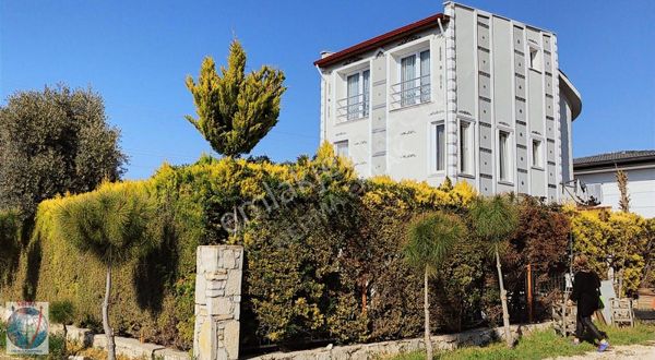 Kuşadası Yaylaköy'de Satılık Müstakil Villa