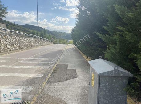 Kent Konutun Altı 3 Tarafı Yola Cephe