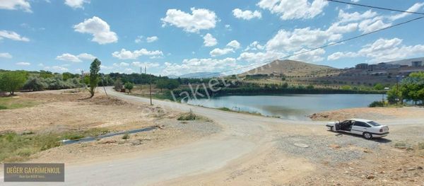 Değer'den Elemendikde Gölün Yanında 3.5 Dönüm Boş Tarla