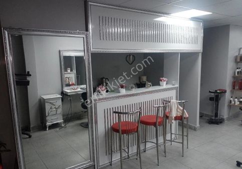 Vedat Dolakay'da Full Yapılıı 140 M² Satılık Fırsat Dükkan