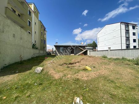 Şeyma Emlaktan Satılık Alpaslan Mahalesinde 3+1müstakil Ev Ve Arsası