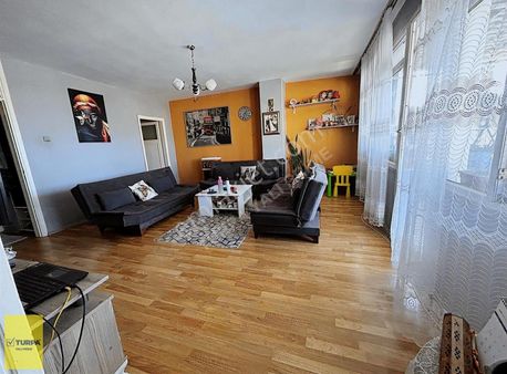 Göztepe'de Deniz Manzaralı Teraslı 4+1 Daire