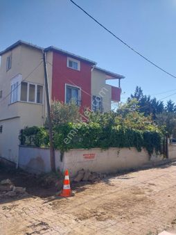 Tekirdağ Sultanköyde Okulun Hemen.yaninda 3katlı Villaa