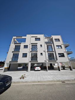 Lefkoşa Küçükkaymaklı'da Merkezi Konumda Ensuid Odalı 2+1 Satılık Penthouse.
