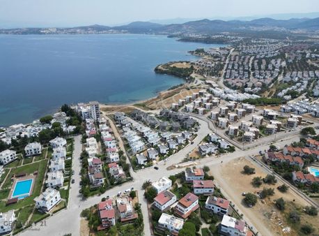Balıkesir Gömeç'in Denize Sıfır En Lüks 6+2 Villa Sitesii