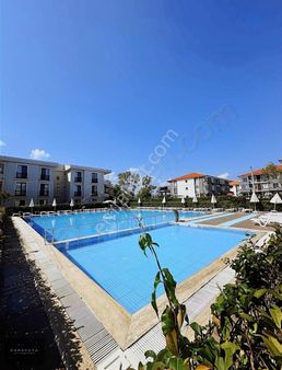 Kocaali Bölgesinin En Lüks Sitesinde Satılık 1+1 Geniş Daire