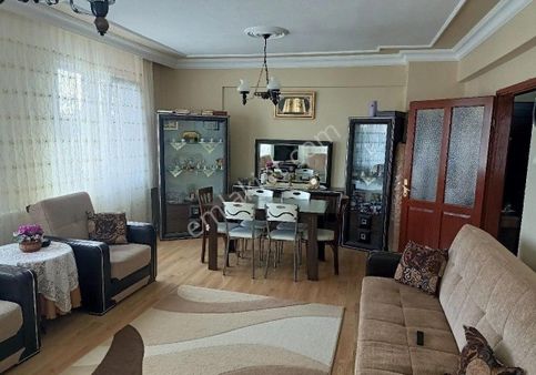 Altınova Mah Site İçi Doğalgazlı Mantolamalı Asansörlü İskânlı Satılık Daire