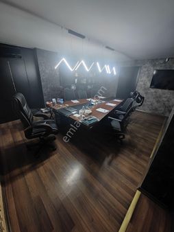 Güleryüz Gayrimenkulden Sarıgüllükte Satılık 310 Mtr 3 Katlı Dukkan