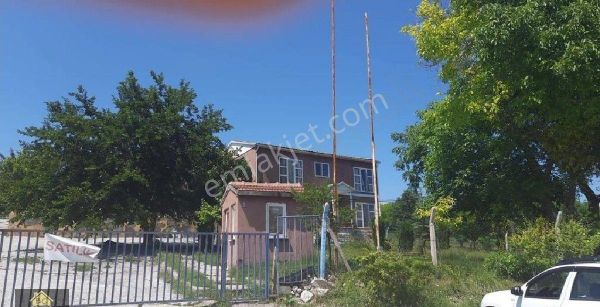 Kütahya Domaniç Hasantepe De 5780 M2 Arsa Ve Çiftlik Evi