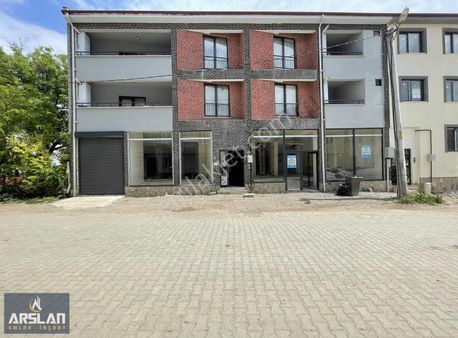 İnegöl Alanyurt Cumhuriyet Mah'de,280m², Satılık İş Yeri